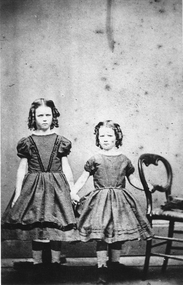 Photograph, Miss Annie & Jane Williams