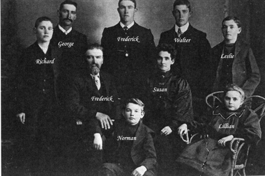 Photograph, Mr Frederick Wm H Brown & Mrs Susan Brown nee Goodlet with their children