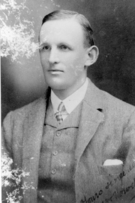 Photograph, Mr James Donald Howden  -- captain Stawell Golf Club 1902-1912