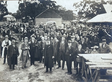 Photograph, "Home to Stawell" after a visit to Seppelts Cellars in Great Western 1922