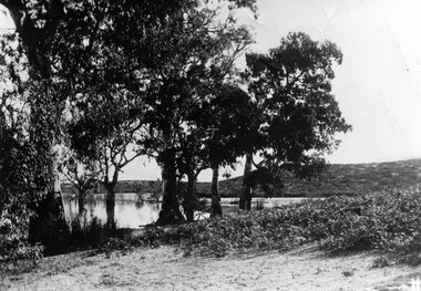 Photograph, Lake Lonsdale Sand Bar -- Part of the Water Supply to the Wimmera