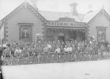 Photograph, Stawell Cycle Club in front of Slattery's Railway Hotel in Lower Main Street Stawell 1931 or 1936