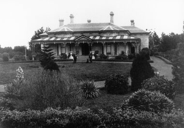 Photograph, “Yarram Park” Homestead in Willaura owned by the Simmons Family