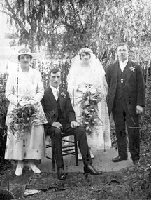 Photograph, Mr Edgar Broadwood & Miss Myrtle E Wilson Wedding photograph with the Bridal Party