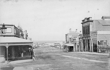 Photograph, Main Street Stawell looking West from Doyle Lane 1878