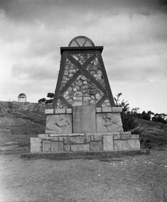Photograph, Gold Quartz Memorial at Big Hill at entrance to Arboretum marking the spot where the First Quartz Gold was found