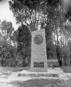 Photograph, Gold Memorial in Pomonal Road & Burgh Street 1953
