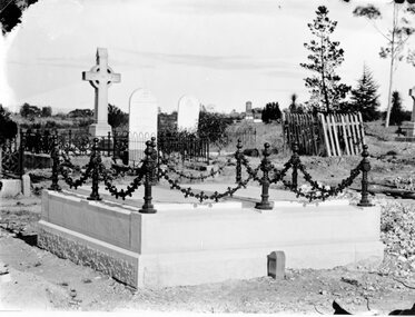 Photograph, Stawell Cemetery -- Example of a Grave Monument design