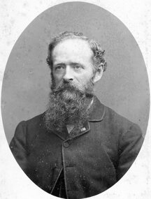 Photograph, Mr David Telford resident and businessman in Stawell -- Produce Dealer and Grocer -- Studio Portrait