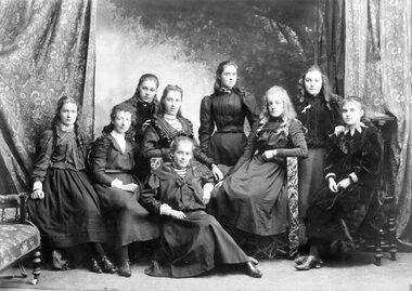 Photograph, Group of young ladies c1895 -- Studio Portrait