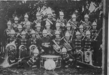 Photograph, Stawell Brass Band in uniform & holding instruments c1906