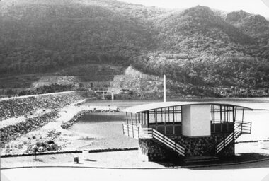 Photograph, Snow Scene at Lake Bellfield at Halls Gap 1981