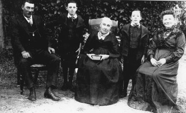 Photograph, Randle Family Portrait 1913