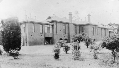 Photograph, Pleasant Creek -- Stawell Hospital Infectious Diseases Ward -- Syme Ward Opened 1904