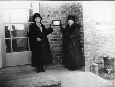 Photograph, Stawell Hospital  -- Unveiling the Tablet of the Foundation Stone by Mrs J P Wilson and Mrs H Barker
