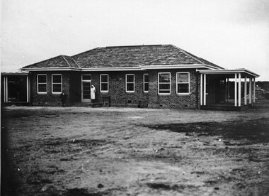 Photograph, Stawell Hospital's New Syme Infectious Diseases Wards