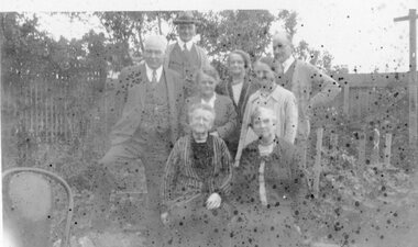 Photograph, Mathers & Phillips Families etc named in the Paperwork