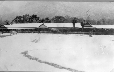 Photograph, Hotel Bellfield's Snow Scene in Halls Gap 1949