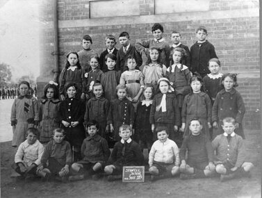 Photograph, Stawell Primary School Number 502 Grade 4 students 1918