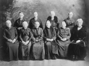 Photograph, Napier Street Stawell Residents with 10 Ladies