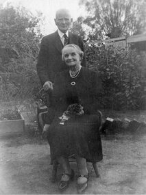 Photograph, Mr L C Phillips & Mrs L C Phillips nee Unknown