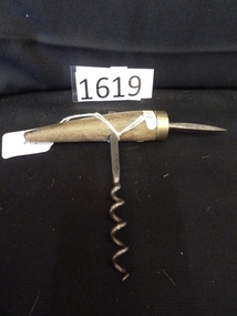Memorabilia - Realia, 1900-1925