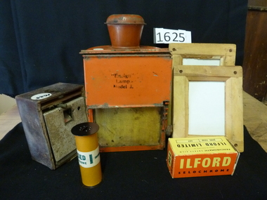 Memorabilia - Realia, 1885-1889
