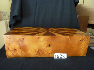 Memorabilia - Realia, 1930