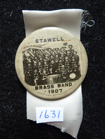 Memorabilia - Realia, Stawell Band Button with picture of Band 1907, 1907