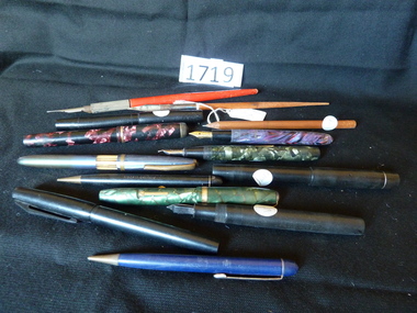 Memorabilia - Realia