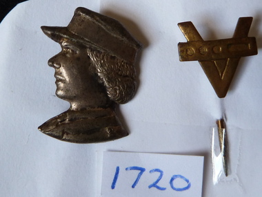 Memorabilia - Badge, Army Corp Badges WW2, 1938