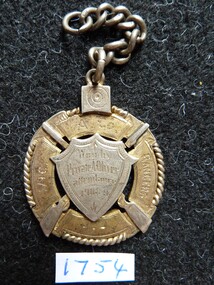 Memorabilia - Badge, 1909