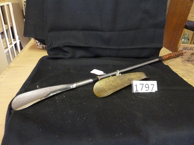 Memorabilia - Realia, Shoe Horn, c1990's