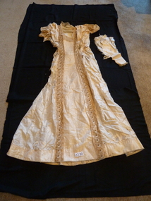 Clothing - Costume and Accessories, 1909