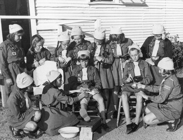 Photograph, Stawell Brownies beside the Guide Hall on the corner of Byrne Street and Layzell Street