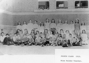 Photograph, Stawell Primary School Number 502 -- Grade 4 with Teacher Miss Nalder 1910
