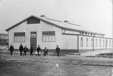 Photograph, Stawell Drill Hall in Sloane Street c1900