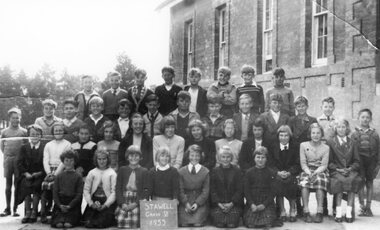 Photograph, Stawell Primary School Number 502 with Students from Grade 6 1955