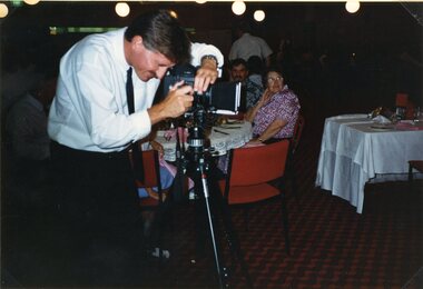 Photograph, Mark Dadswell -- Photographer 1993 -- Colored
