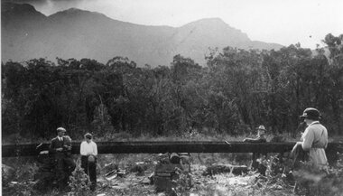 Photograph, Stawell Water Supply Fume & Line Borough Huts 1919