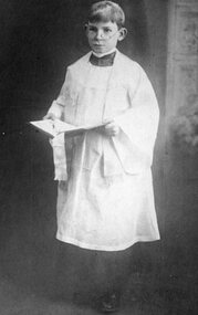 Photograph, Master Jack Abbott in fancy dress 1915 -- Studio Portrait