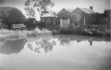 Photograph, Davidson Home in Deep Lead