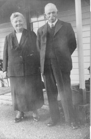 Photograph, Mr Samuel Rogers & Mrs Emma Rogers nee Unknown in front of their home in Deep Lead