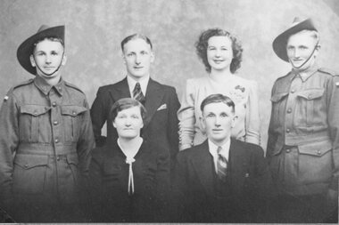 Photograph, Mr Robert Freeland & Mrs Ethel Maud Freeland nee Niorron from Deep Lead with their family -- Studio Portrait