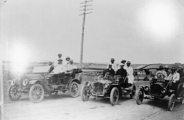 Photograph, Stawell Bowling Club Members Touring in vehicles in 1913