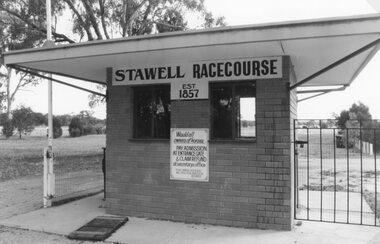 Photograph, Stawell Racecourse 1994 -- 5 Photos