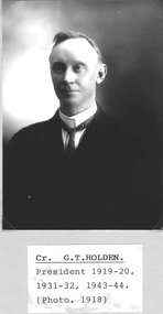 Photograph, Cr G T Holden -- STAWELL SHIRE COUNCILLORS 1918 -- Studio Portrait