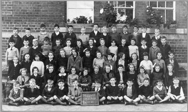 Photograph, Stawell Primary School Number 502 Grade 2 1942