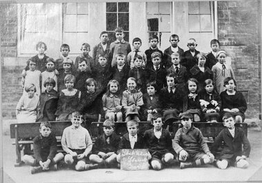 Photograph, Stawell Primary School Number 502 -- Pupils & Teacher 1918-1920