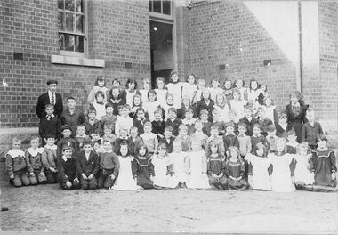 Photograph, Stawell Primary School Number 502 --  Students 1903